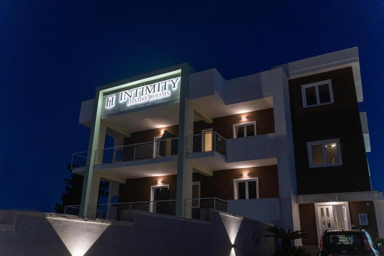 Intimity Luxury Rooms Qualiano Εξωτερικό φωτογραφία