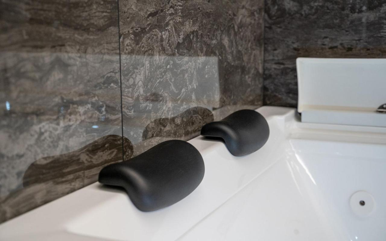 Intimity Luxury Rooms Qualiano Εξωτερικό φωτογραφία